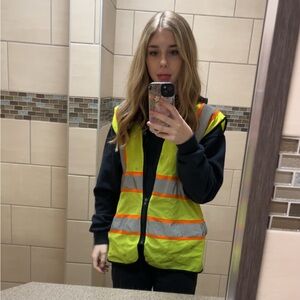 Meet your Posher, Leah